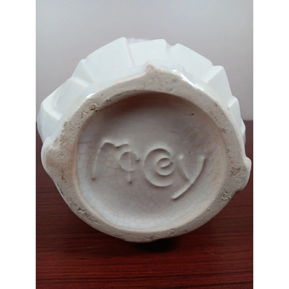 Vintage McCoy Strap Vase Cream 12